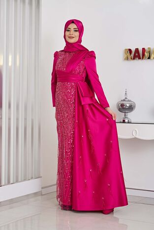 Boncuk Detaylı Drapeli Kuyruklu Dicle Saten Tesettür Abiye - Fuşya 